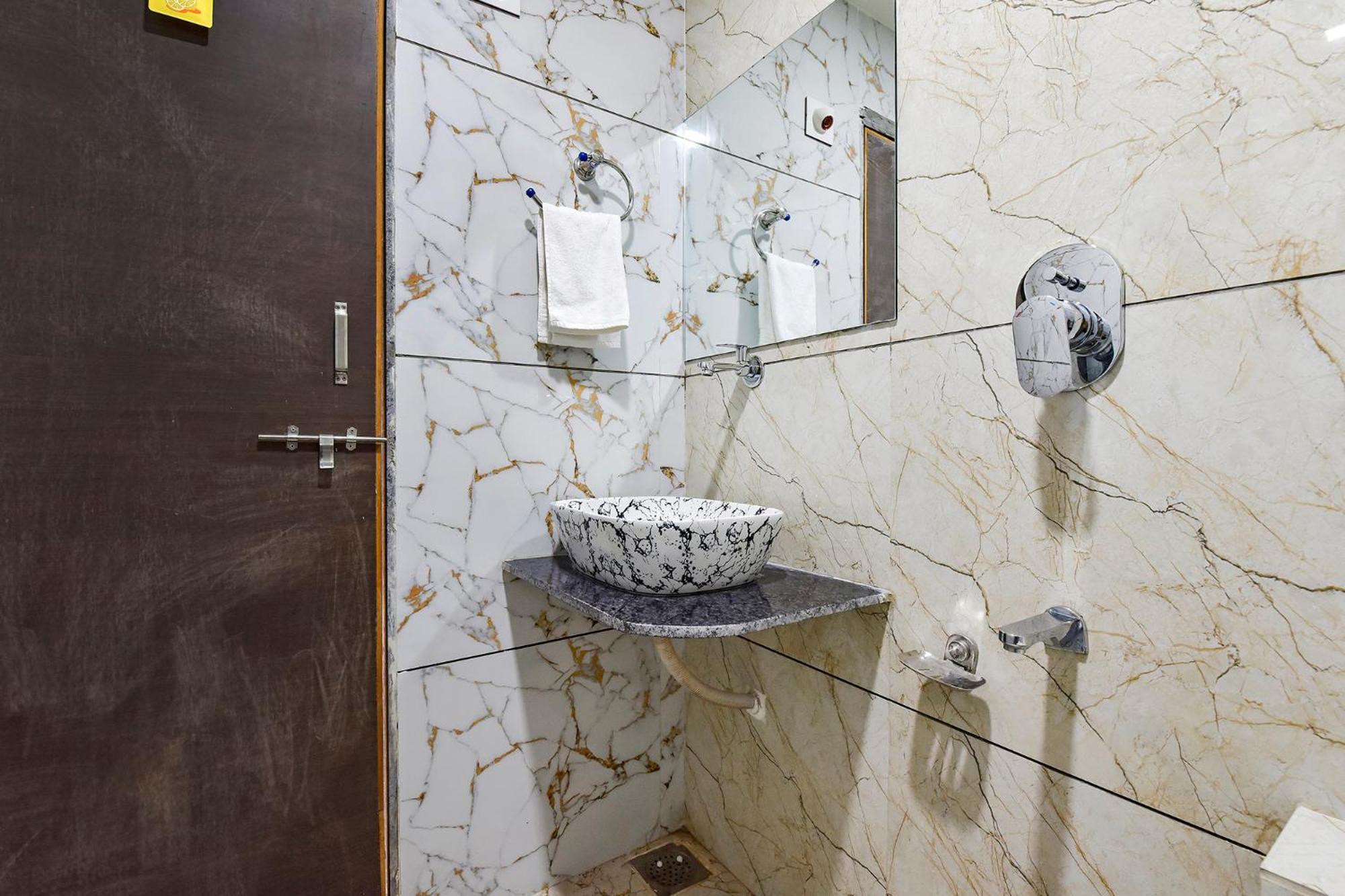 Fabhotel Symphony Grand Αχμπανταμπάντ Εξωτερικό φωτογραφία